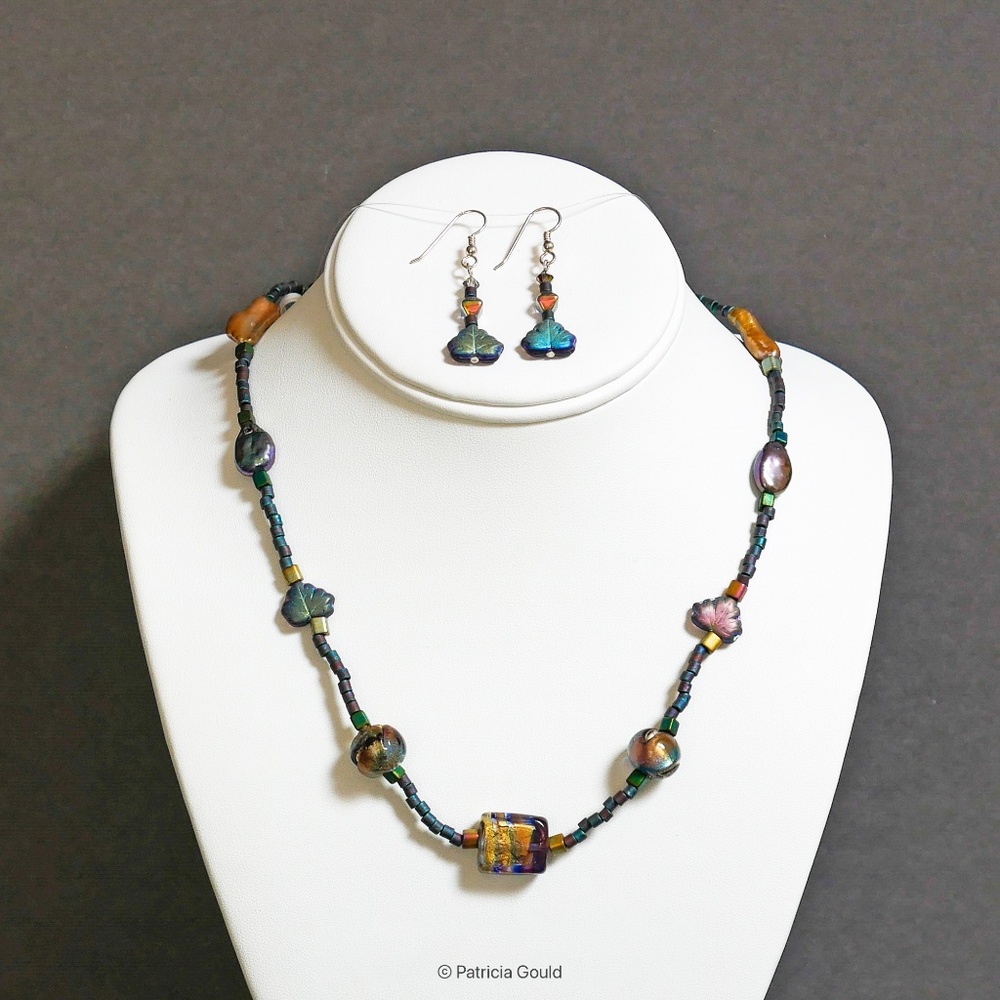NEW - S34 - Venetian glass beads - necklace and earring set - one of a kind